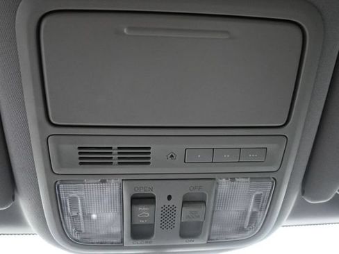 Certified 2017 Honda Pilot EX-L image 3