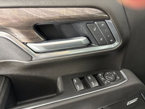 Used 2025 Chevrolet Silverado 2500 LTZ w/ LTZ Premium Package image 21