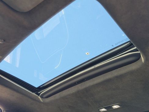 Used 2024 GMC Sierra 1500 AT4X image 21