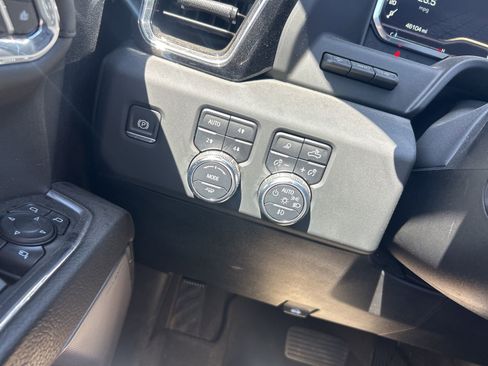 Used 2024 GMC Sierra 1500 Denali w/ Denali Reserve Package image 18