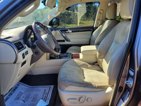 Used 2015 Lexus GX 460 image 20