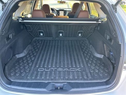 Used 2020 Subaru Outback Touring XT AWD/4WD image 11