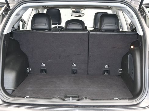 Used 2022 Jeep Compass Latitude w/ Sun and Sound Group image 11