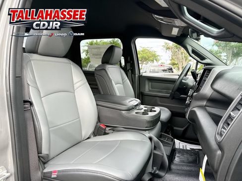 New 2026 RAM 3500 Tradesman AWD/4WD image 27