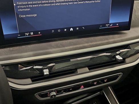 Used 2025 BMW X7 xDrive40i w/ Executive Package image 18