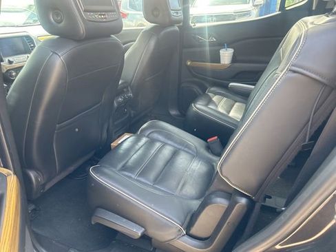 Used 2017 GMC Acadia Denali w/ Technology Package image 5