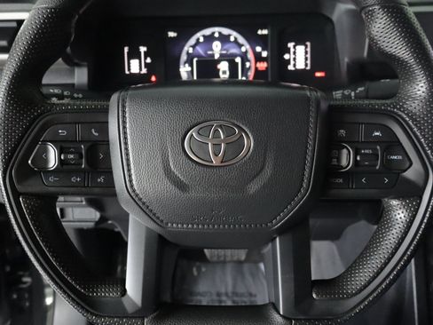 Used 2025 Toyota Tacoma SR AWD/4WD image 16