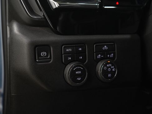 Used 2024 Chevrolet Silverado 1500 RST AWD/4WD image 26