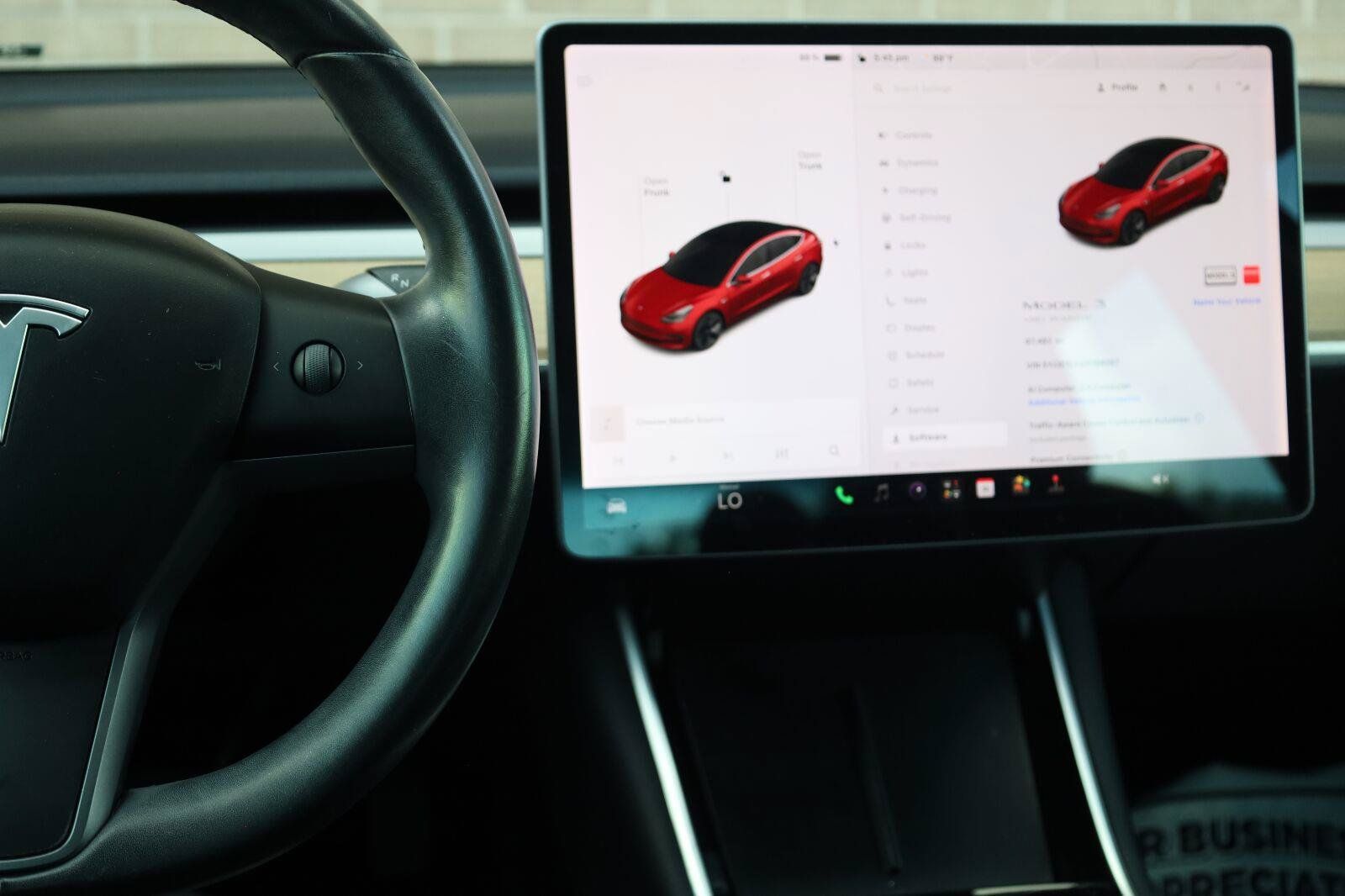 Used 2018 Tesla Model 3 Mid Range RWD image 33