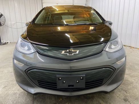 Used 2017 Chevrolet Bolt LT FWD image 2