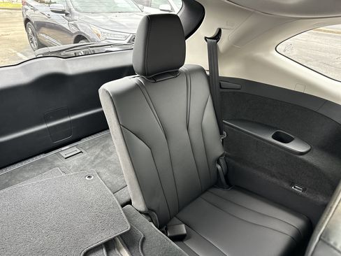 Certified 2024 Acura MDX SH-AWD image 19