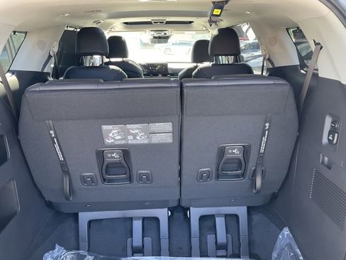 New 2026 Kia Carnival SX image 51