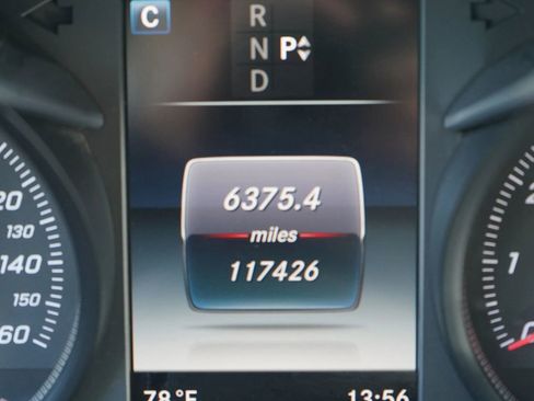 Used 2019 Mercedes-Benz GLC 300 image 11