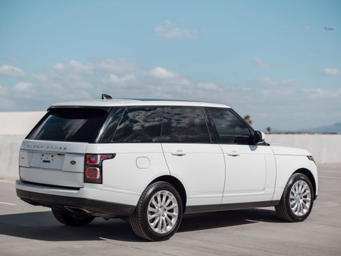 Used 2019 Land Rover Range Rover HSE AWD/4WD image 6