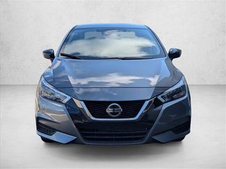 Used 2022 Nissan Versa SR video 2