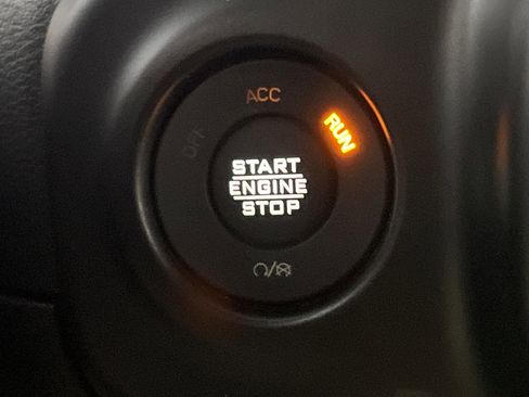 Used 2022 Jeep Wrangler Unlimited Rubicon image 23