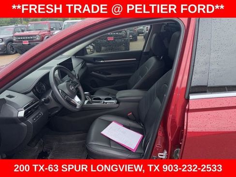 Used 2023 Nissan Altima 2.5 SR w/ SR Premium Package AWD/4WD image 6
