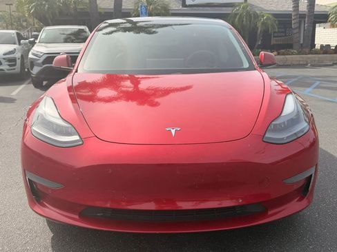Used 2021 Tesla Model 3 Standard Range Plus image 2