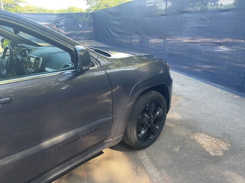 Used 2015 Jeep Grand Cherokee High Altitude AWD/4WD image 39