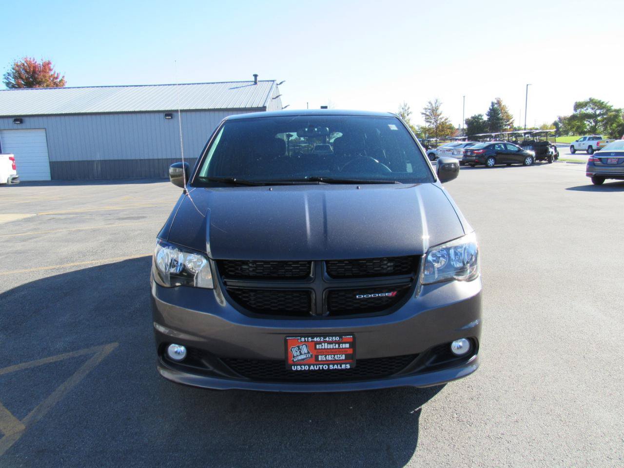 Used 2015 Dodge Grand Caravan SXT FWD image 9