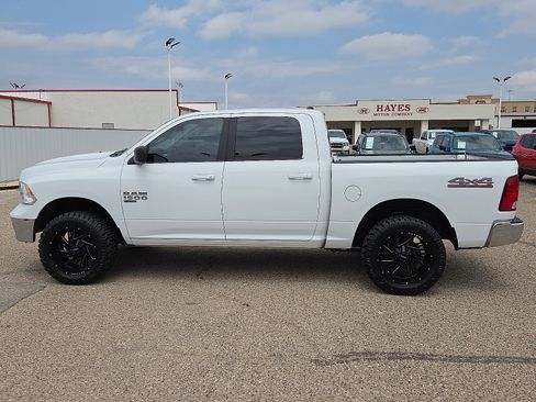 Used 2021 RAM 1500 Classic SLT image 2