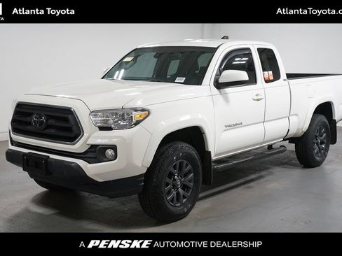 Certified 2022 Toyota Tacoma SR5 RWD image 1