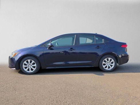 Used 2024 Toyota Corolla LE FWD image 7
