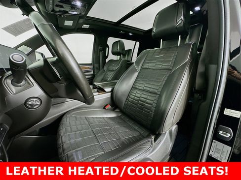 Used 2021 Cadillac Escalade ESV Sport Platinum w/ LPO, ONYX Package image 10