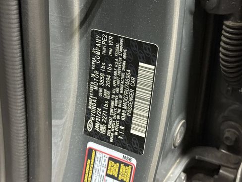 Used 2024 Hyundai Elantra SEL FWD image 28