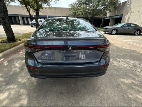 Used 2023 Honda Accord EX image 8