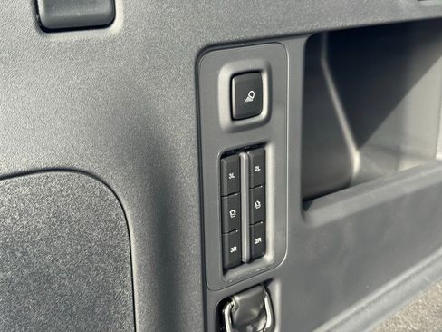 New 2025 Ford Expedition Active image 46