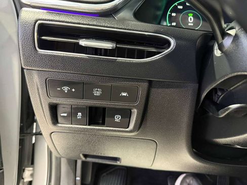 Used 2023 Hyundai Sonata Limited w/ Cargo Package image 15