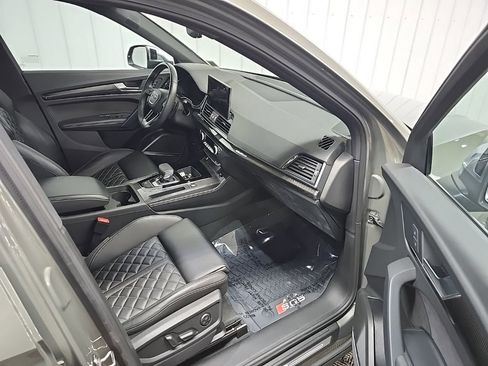 Used 2023 Audi SQ5 Premium Plus w/ Premium Plus Package AWD/4WD image 16