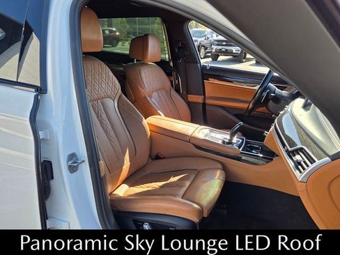 Used 2021 BMW 750i xDrive 750i xDrive w/ Executive Package image 18