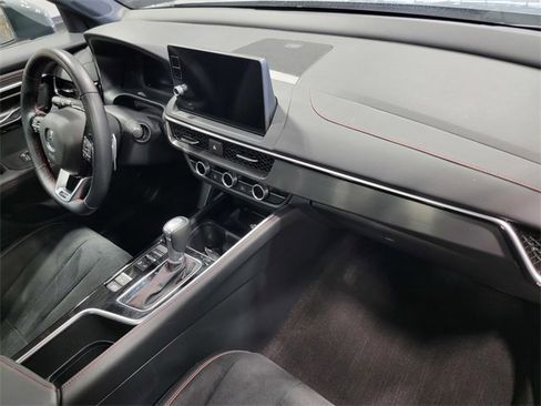 Certified 2025 Acura ADX A-Spec image 18