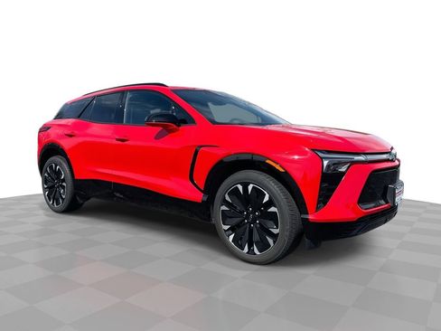 Certified 2024 Chevrolet Blazer EV RS image 1