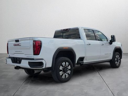 Used 2024 GMC Sierra 2500 Denali w/ Denali Reserve Package AWD/4WD image 4