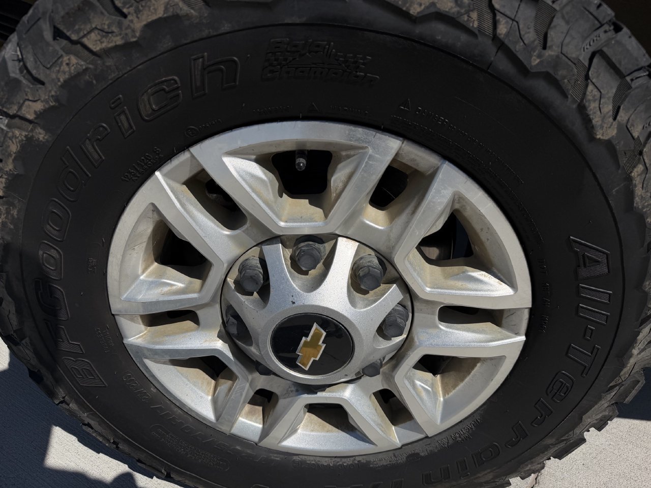 Used 2024 Chevrolet Silverado 2500 LT w/ Convenience Package AWD/4WD image 9