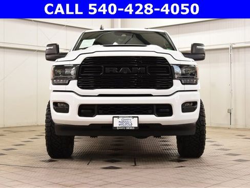 Used 2024 RAM 2500 Limited image 2