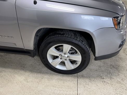 Used 2017 Jeep Compass Sport w/ Power Value Group AWD/4WD image 7