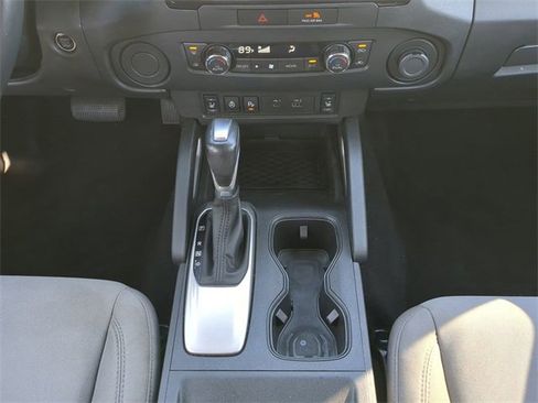 Used 2023 Nissan Frontier SV w/ SV Convenience Package image 21