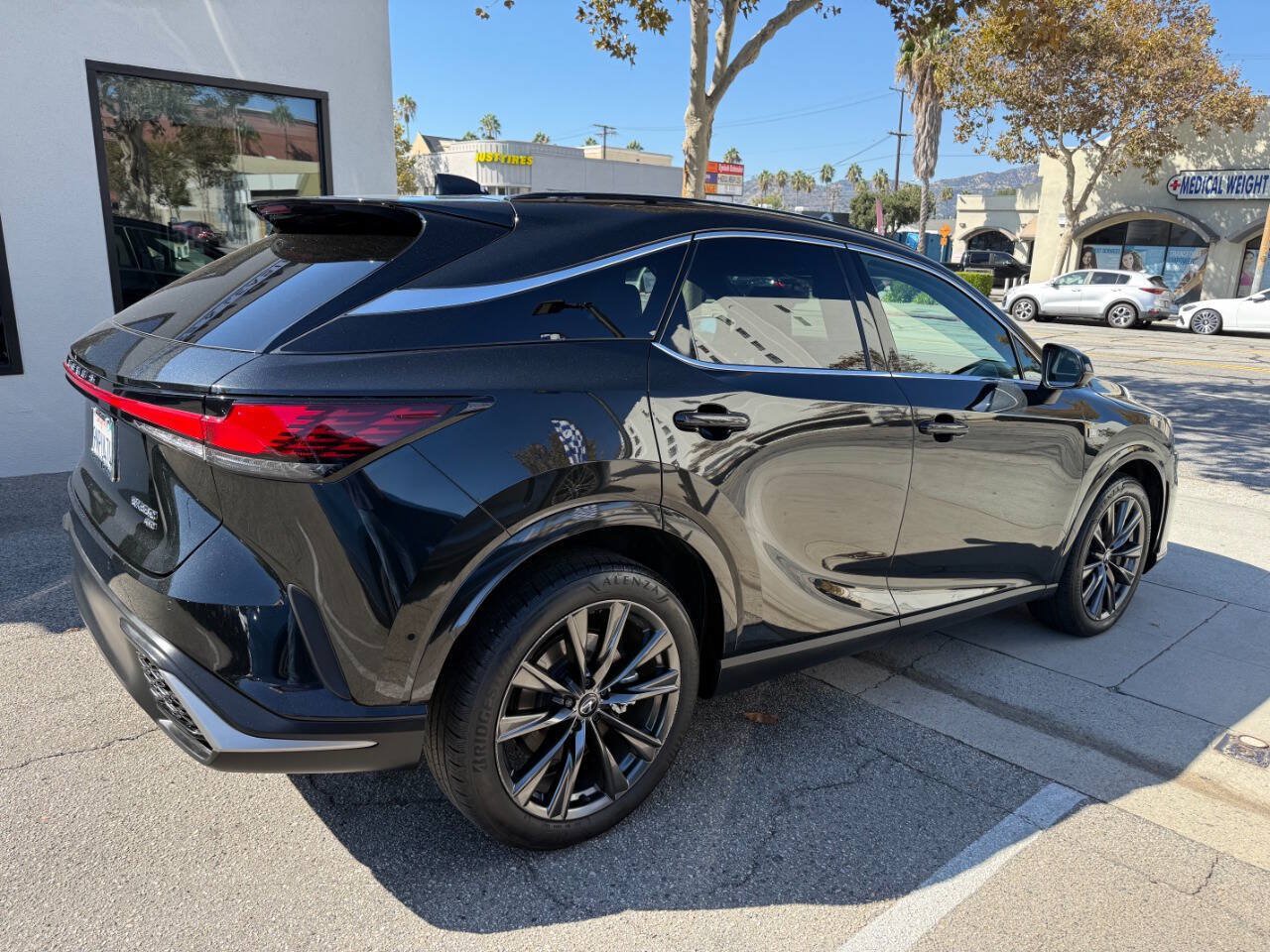 Used 2024 Lexus RX 350 F Sport w/ Convenience Package AWD/4WD image 9