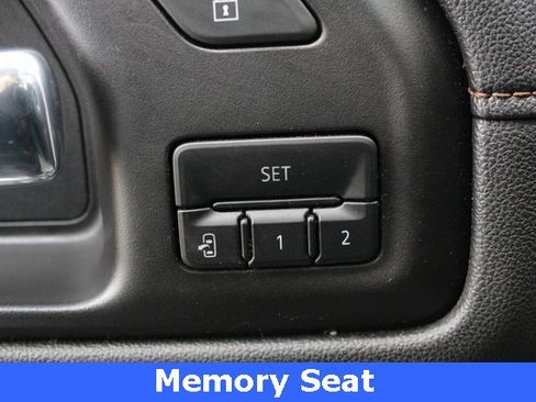 Used 2021 GMC Sierra 1500 AT4 w/ AT4 Premium Package image 5