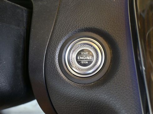 Used 2021 Mercedes-Benz C 300 4MATIC Cabriolet image 27