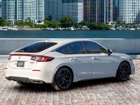 Certified 2023 Honda Civic Sport Touring image 5