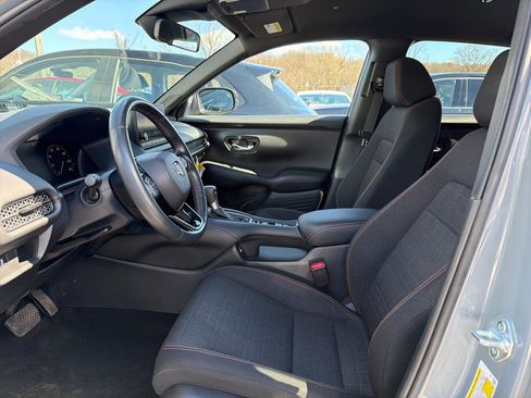Used 2023 Honda HR-V Sport image 18