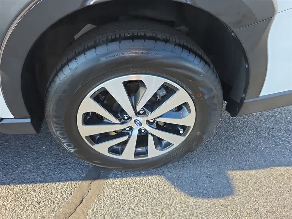 Used 2024 Subaru Outback Premium AWD/4WD image 19