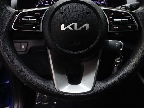 Used 2024 Kia Forte LXS w/ LXS Technology Package image 18