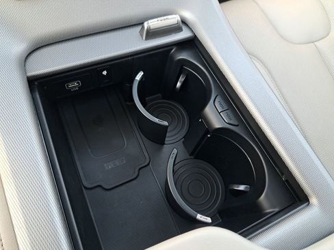 Used 2023 Hyundai Palisade Limited image 24