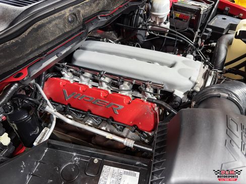 Used 2005 Dodge Ram 1500 Truck SRT-10 RWD image 10